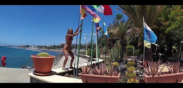  TRAVEL SHOW ASS DRIVER -  Walk along the beaches of Gran Canaria with Sasha Bikeeva in a micro-bikini. From San Agustin to Maspalomas